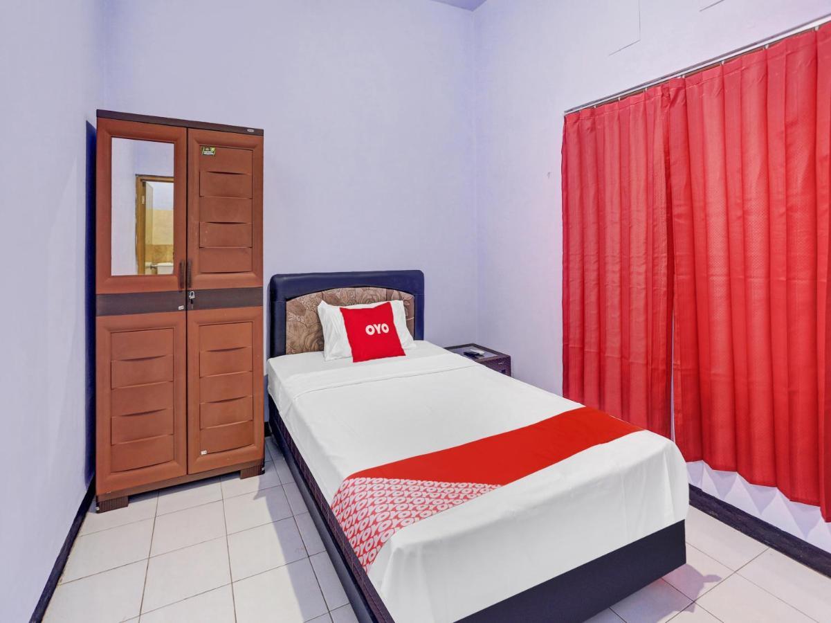 Oyo 90344 Wijayanti Hotell Banyuwangi  Eksteriør bilde