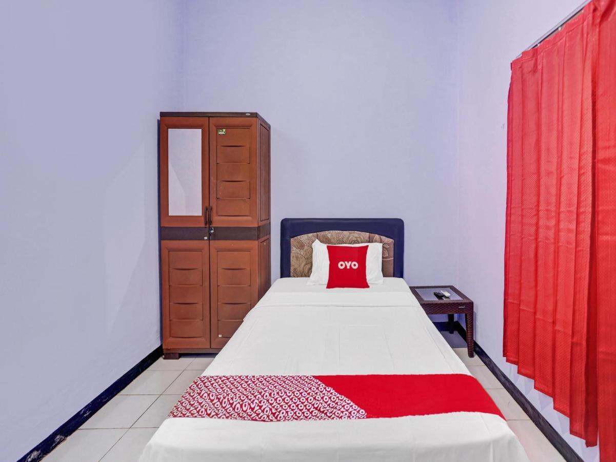 Oyo 90344 Wijayanti Hotell Banyuwangi  Eksteriør bilde