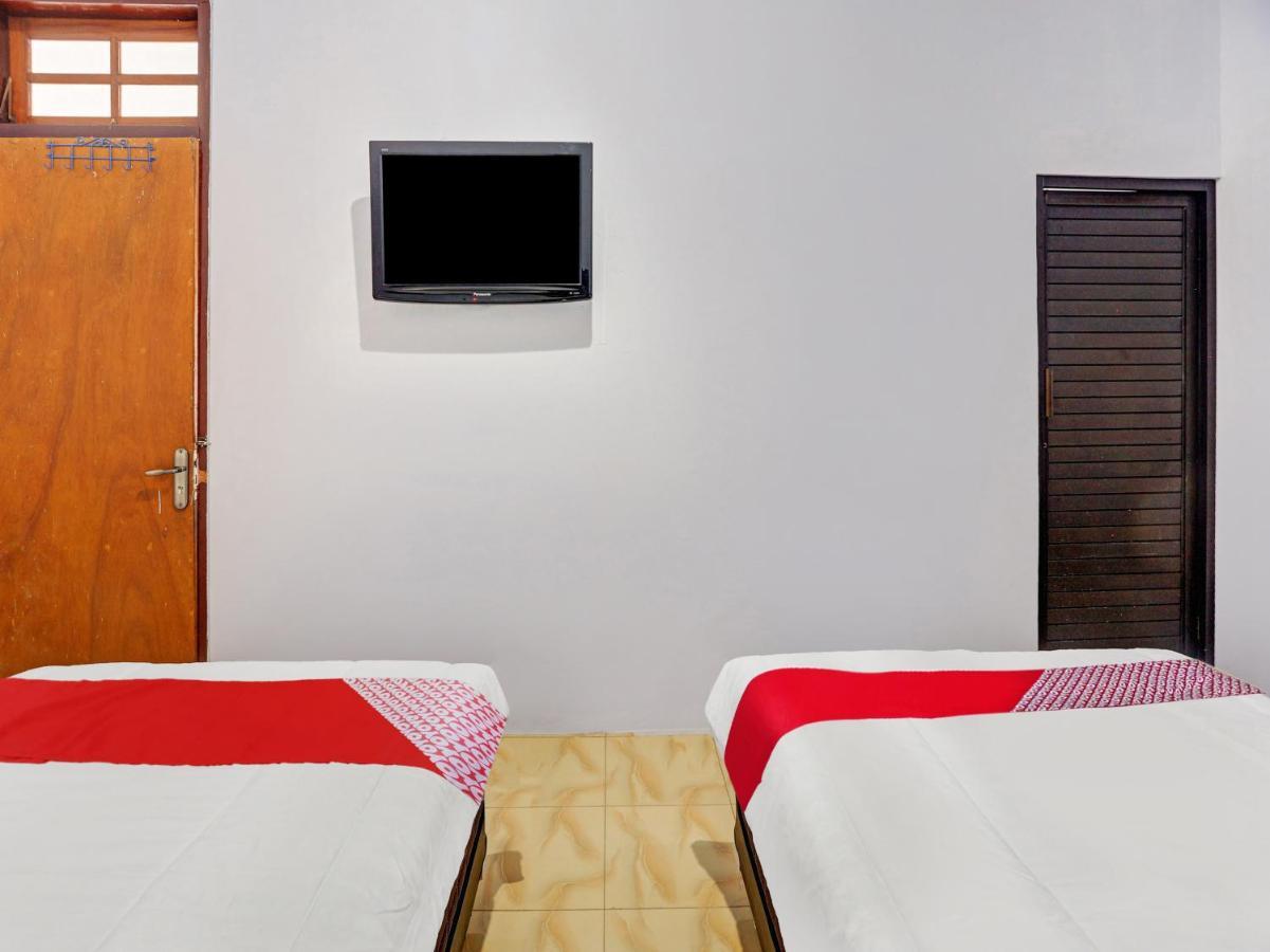 Oyo 90344 Wijayanti Hotell Banyuwangi  Eksteriør bilde