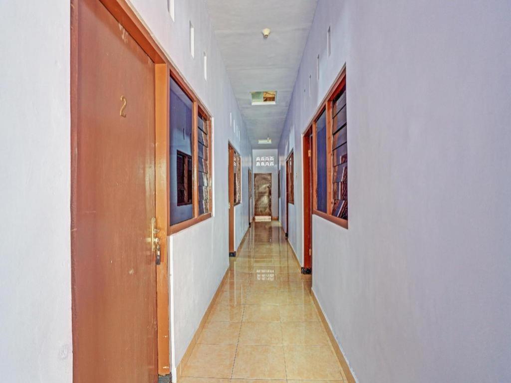 Oyo 90344 Wijayanti Hotell Banyuwangi  Eksteriør bilde